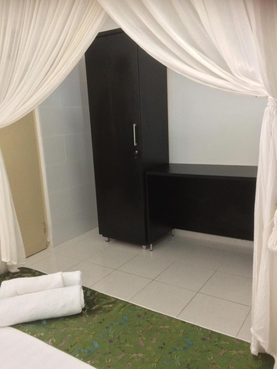 Wisma tamu Ahoy